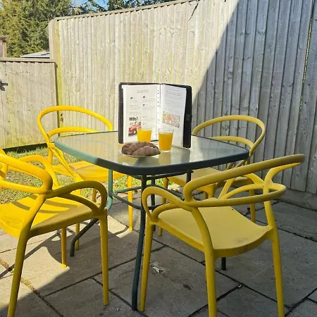 Horizon House, Stunning 2-Bedroom Flat 1, Parking, Netflix, Oxford Buitenkant foto